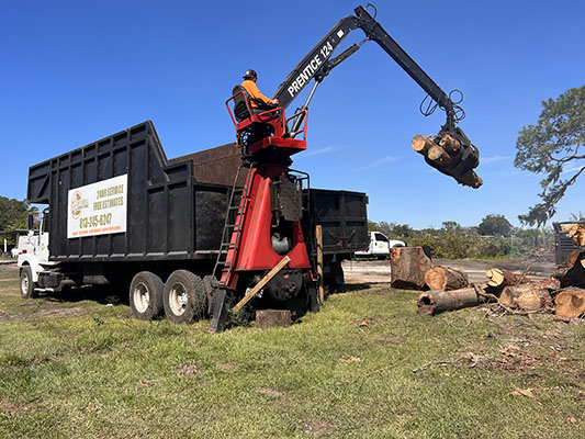 Brandon Grappling truck services